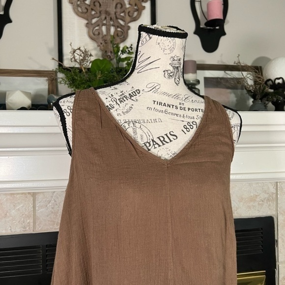 Umgee Gauze Diamond Shape Tunic in Cocoa - Picture 7 of 16